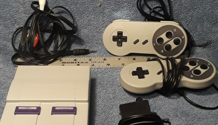 Massive Nintendo-SNES Mini Traditional Console with 200+ video games & controllers (CLASSIC)