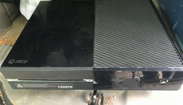 Microsoft 1540 Xbox One 500GB Gaming System