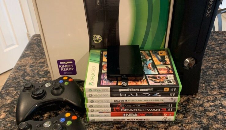 Microsoft Xbox 360 Slim Video Game Console 13 Video games 2 Controller Bundle OG Owner