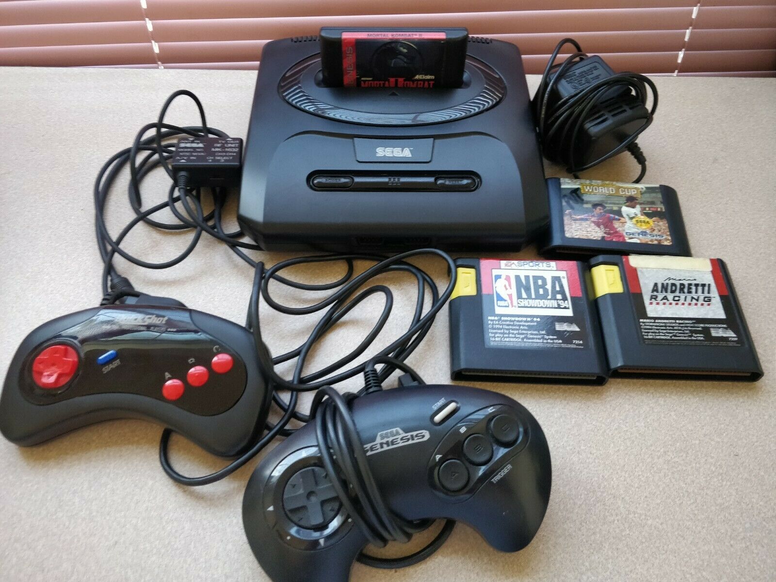 SEGA Genesis MK-1631 Black Console Mannequin 2 Controllers Mortal ...