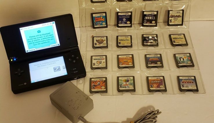Nintendo Dsi With 20 Video games