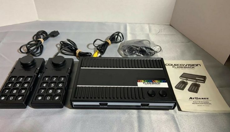 Colecovision Flashback Classic Game Console MINT!  2 Controllers examined!