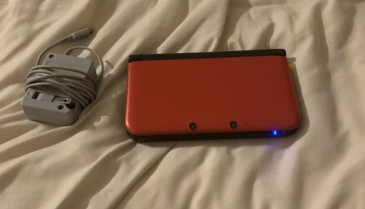 Nintendo DS XL