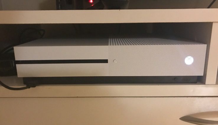 Xbox one S 1 TB