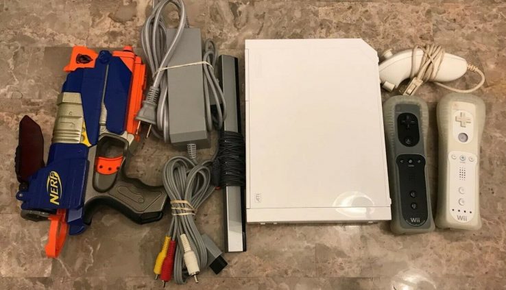 Nintendo Wii White Console Video Bundle W/ 2 Controllers And Nerf Gun