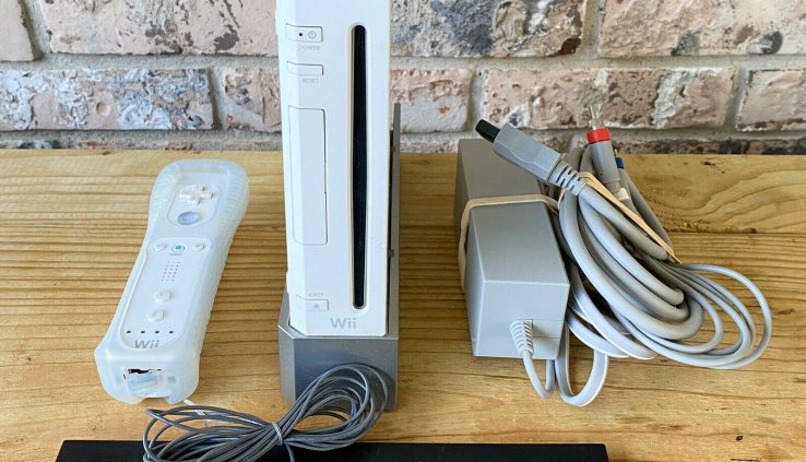 Relaxed Modded Nintendo Wii Console Homebrew Emulator NES SNES N64 Sega