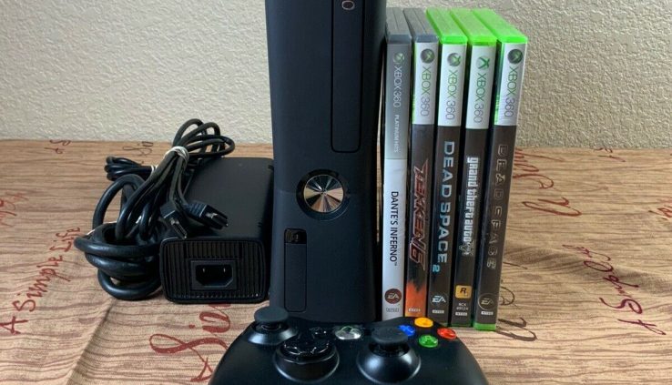 Xbox 360 250GB Console GTA V Bundle