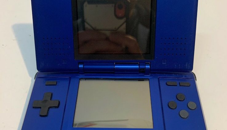 Nintendo DS Handheld Mannequin NTR 001 Cobalt Blue