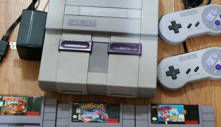 Enormous Nintendo NES Device with 3 games..examined* Gape photos for sport titles.
