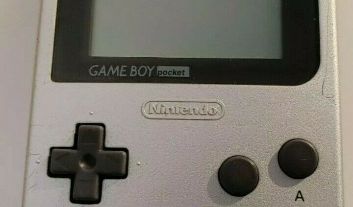 Legit Game Boy Pocket Silver  !!! One proprietor