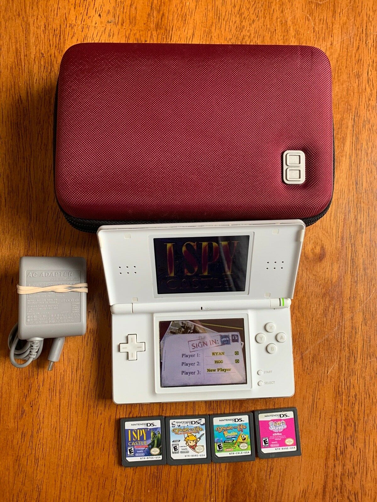 Nintendo DS Lite White USG-001 Mountainous Condition, 4 Video games