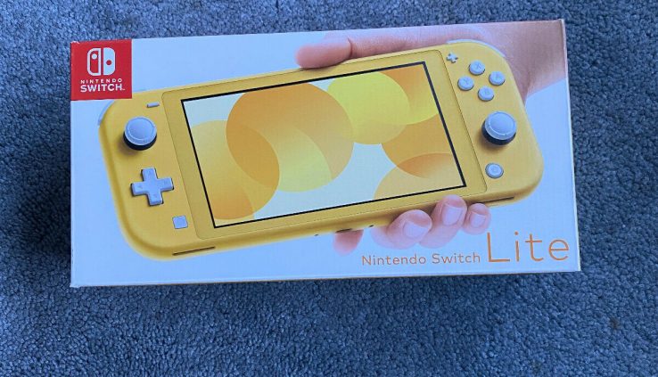 Nintendo Swap Lite Console – Yellow – Model Contemporary Unopened