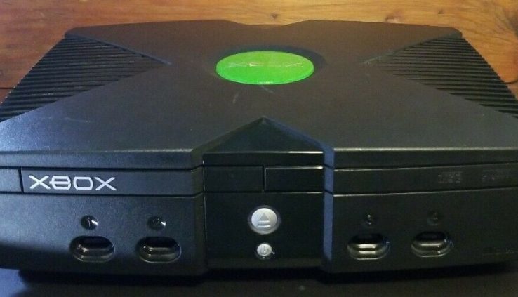 Xbox 1st Generation Console. Lightly extinct w/ Manual