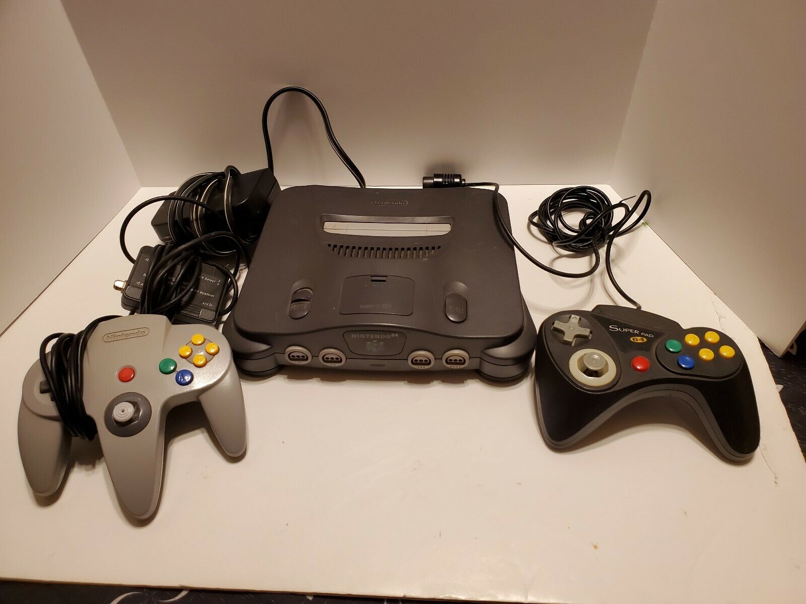 Nintendo 64 N64 Sport Console Scheme + Controller and Cords Working