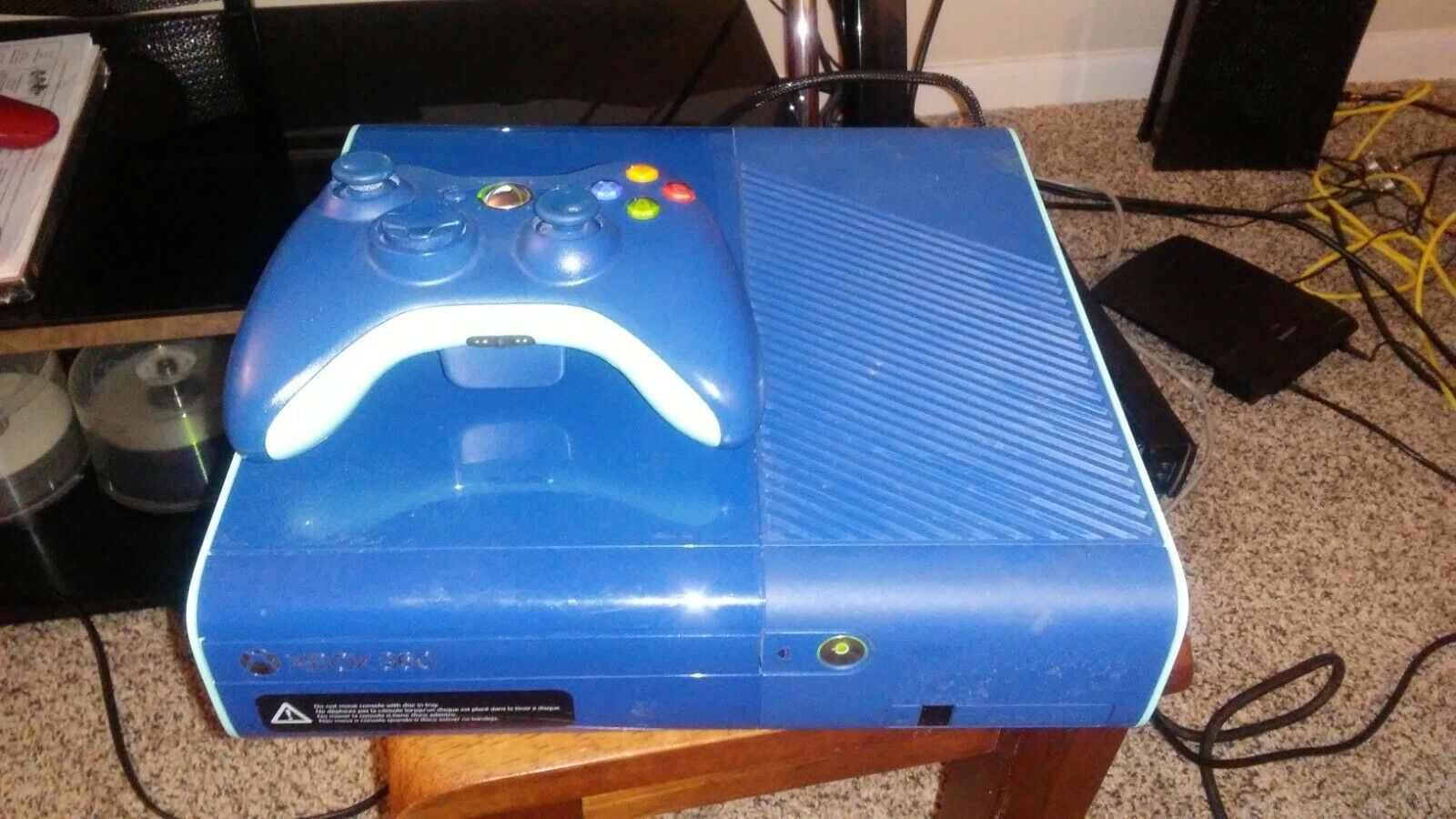 Xbox 360 E Particular Model Blue Bundle 500GB Blue Console - iCommerce ...