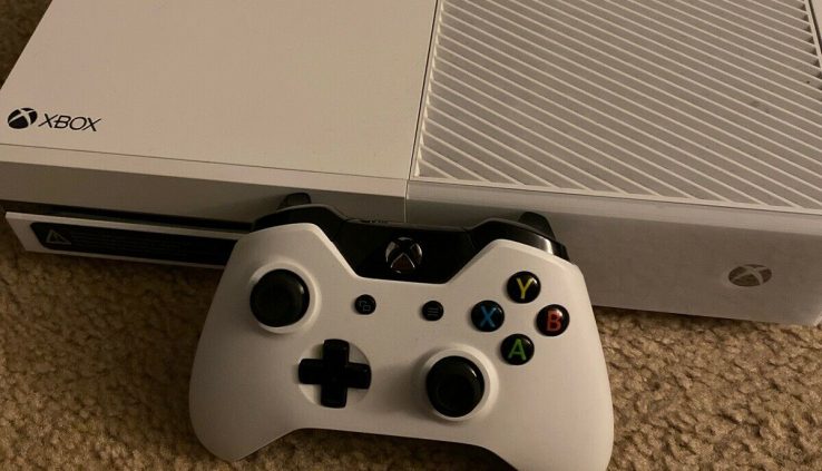 Xbox One 500GB White Machine with out Kinect With White Controller And Acceso