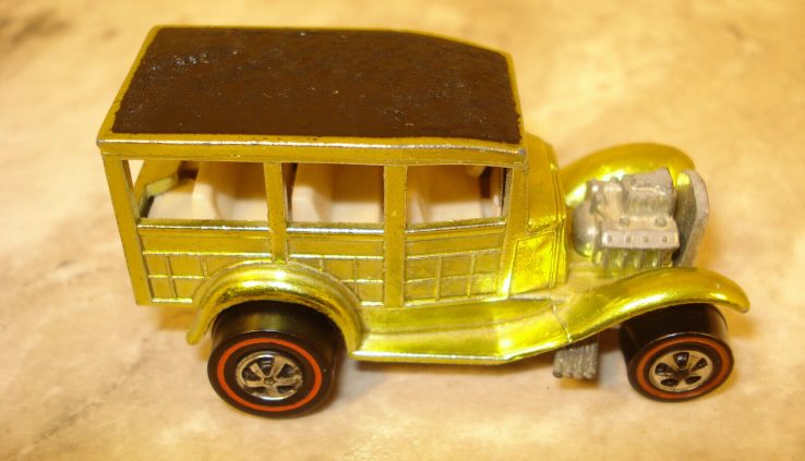 HOT WHEELS redline  31 CLASSIC WOODY LIME