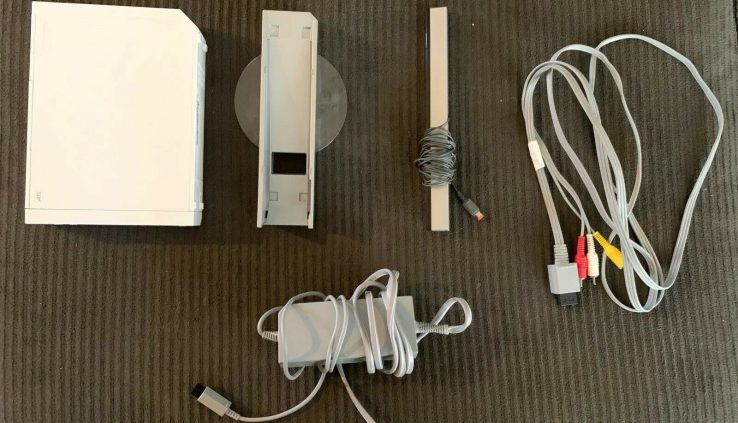 Nintendo Wii Machine Console Lot Wii Sports actions Mario TESTED VG Cond Free Delivery