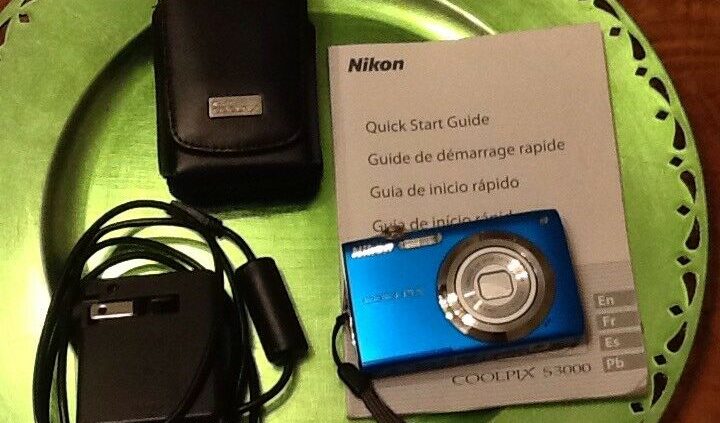 Nikon COOLPIX S3000 12.0MP Digital Digicam – Blue