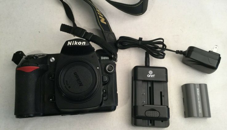 Nikon D200 10.2 MP Digital SLR Digicam – Black (Physique Most efficient)