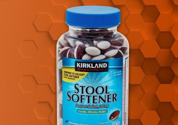 Kirkland Signature Stool Softener 100 mg, 400 Softgels EXP 2022