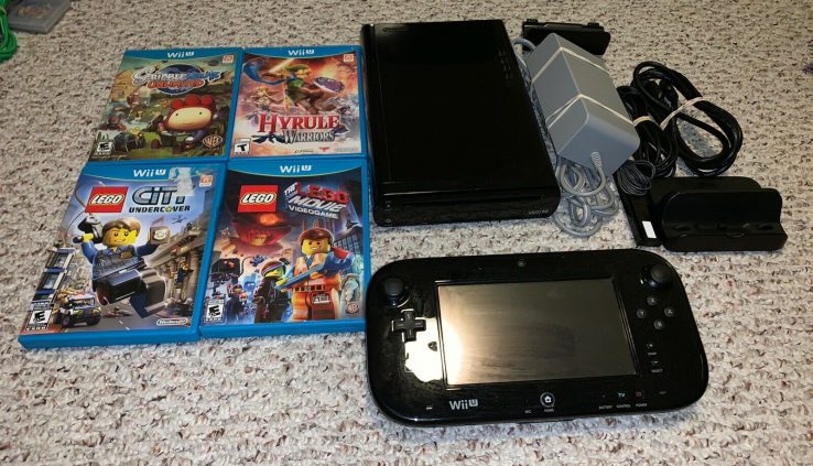 Nintendo Wii U Deluxe 32GB Gloomy Console Lot w/ 4 Video games System Bundle Tested