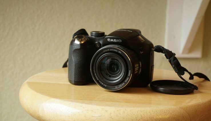 Casio EXILIM EX-FH20 9.1MP Digital Camera – Shadowy