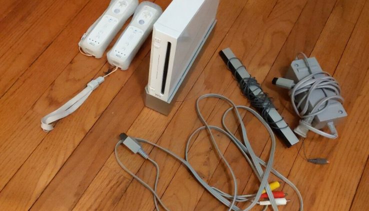 Nintendo Wii White Console (NTSC)