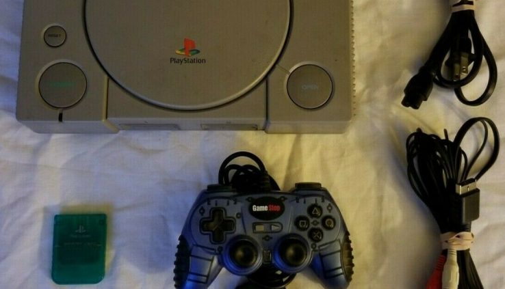 PsFat (SCPH-9001) w/ memory card, controller, and cords.