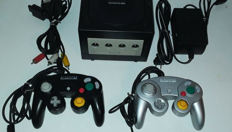 NINTENDO GAMECUBE BUNDLE: CONSOLE, CABLES, & CONTROLLERS (TESTED) FAST SHIPPING!