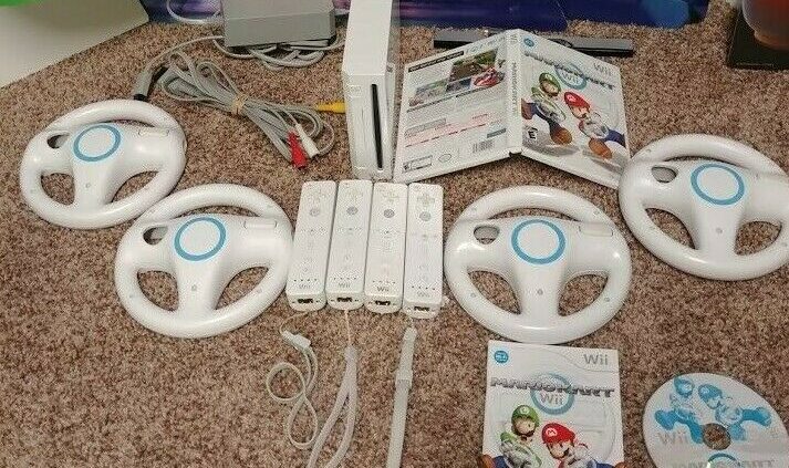 Nintendo Wii Console Mario Kart Bundle with 4 OEM controllers & 4 wheels SYNCED