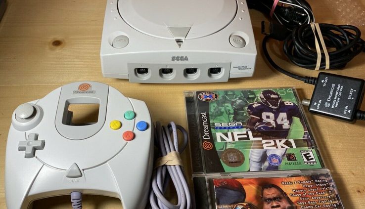 SEGA DREAMCAST CONSOLE -With NFL 2K1, And Demo Disc TESTED !!