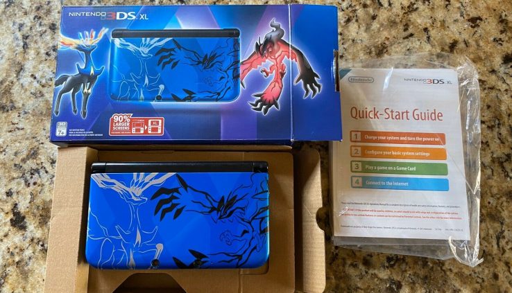 Nintendo 3DS XL Pokemon X and Y Blue in field very ideal situation