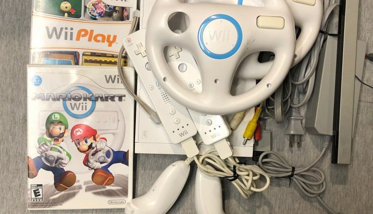Nintendo Wii Console Mario Kart Bundle Wii Play, 2 Wiimote, Wheel, Nunchuck Lot