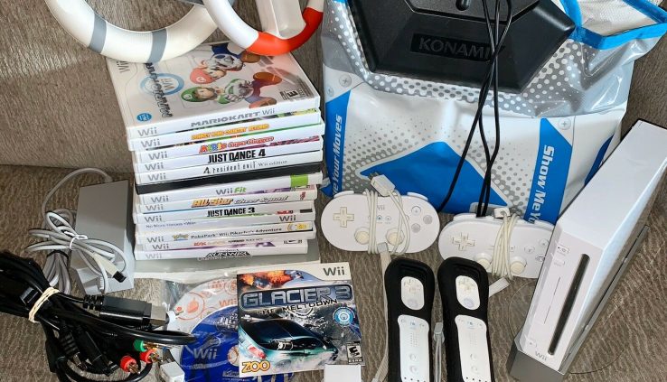 HUGE MARIO KART Bundle Nintendo Wii Console 16 Video games 2 Controllers