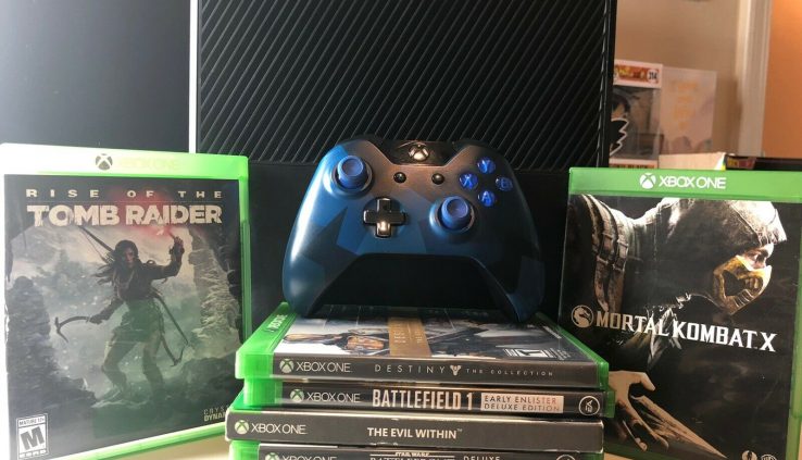 Xbox one console (500GB), Blue Sample Controller, Game Lot Of 8!