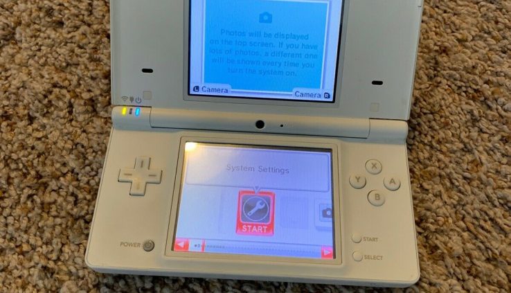 Nintendo DSI With 10 Games