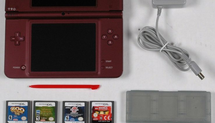 Nintendo DSi XL Burgundy UTL-001 bundle – Charger – Stylus – 8 Video games – 2