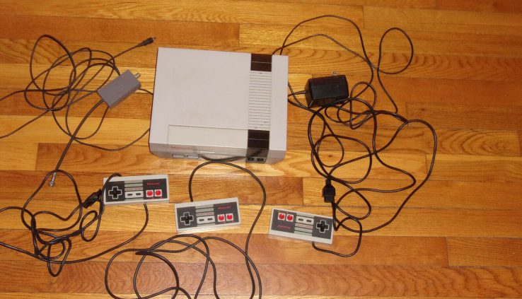 Nintendo NES Console Video Sport Diagram With 3 Controllers Edifying Working Cond