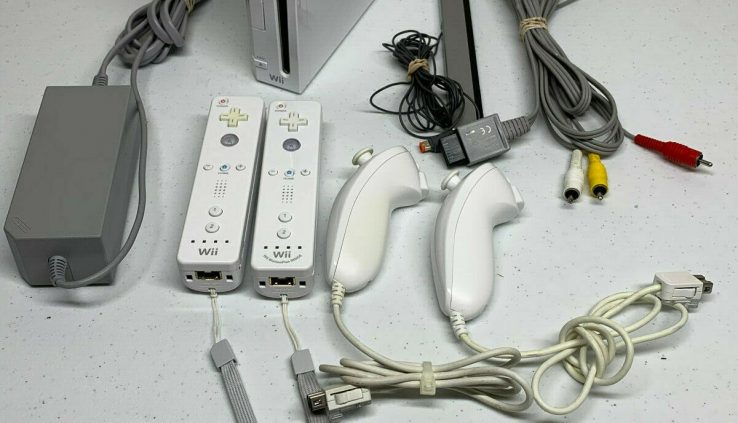 Nintendo Wii White Console RVL-001 Game Cube Marvelous Console And/or accesory