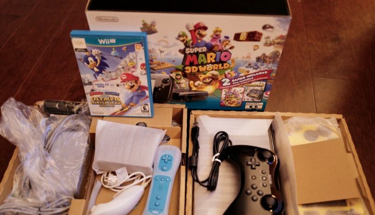 Nintendo Wii U Enormous Mario 3D World Deluxe Area 32GB Console + Pro Controller Etc
