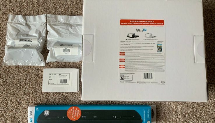 Nintendo Wii U Refurbished Dusky Console 32GB w/ Extras! Free Transport!