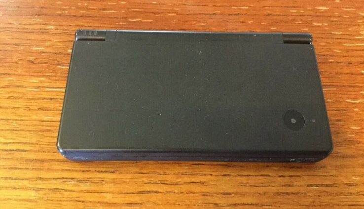 Nintendo DSi Matte Black Console Perfect.