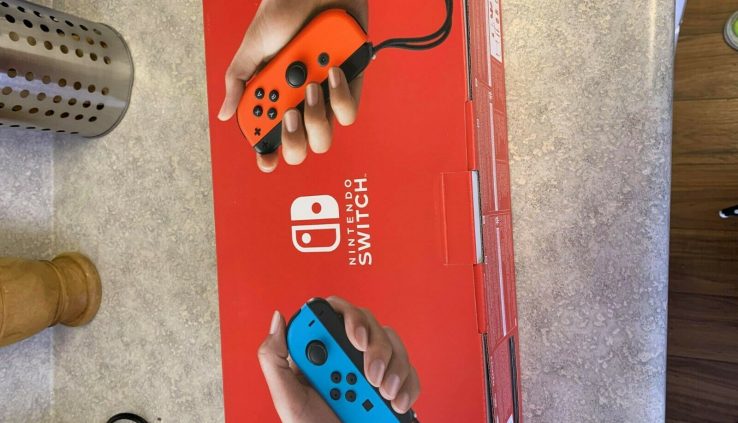 Nintendo switch blue red 2019