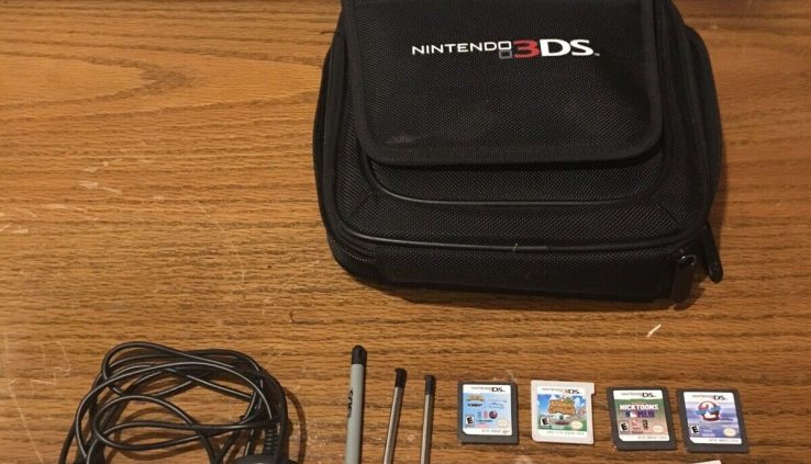 Nintendo 3DS With Extras