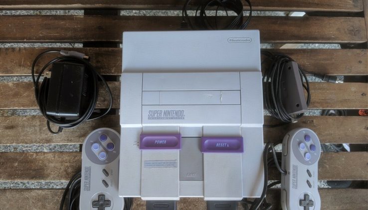 Mammoth Nintendo Entertainment Gadget SNES Console GUARANTEED w/cords controllers
