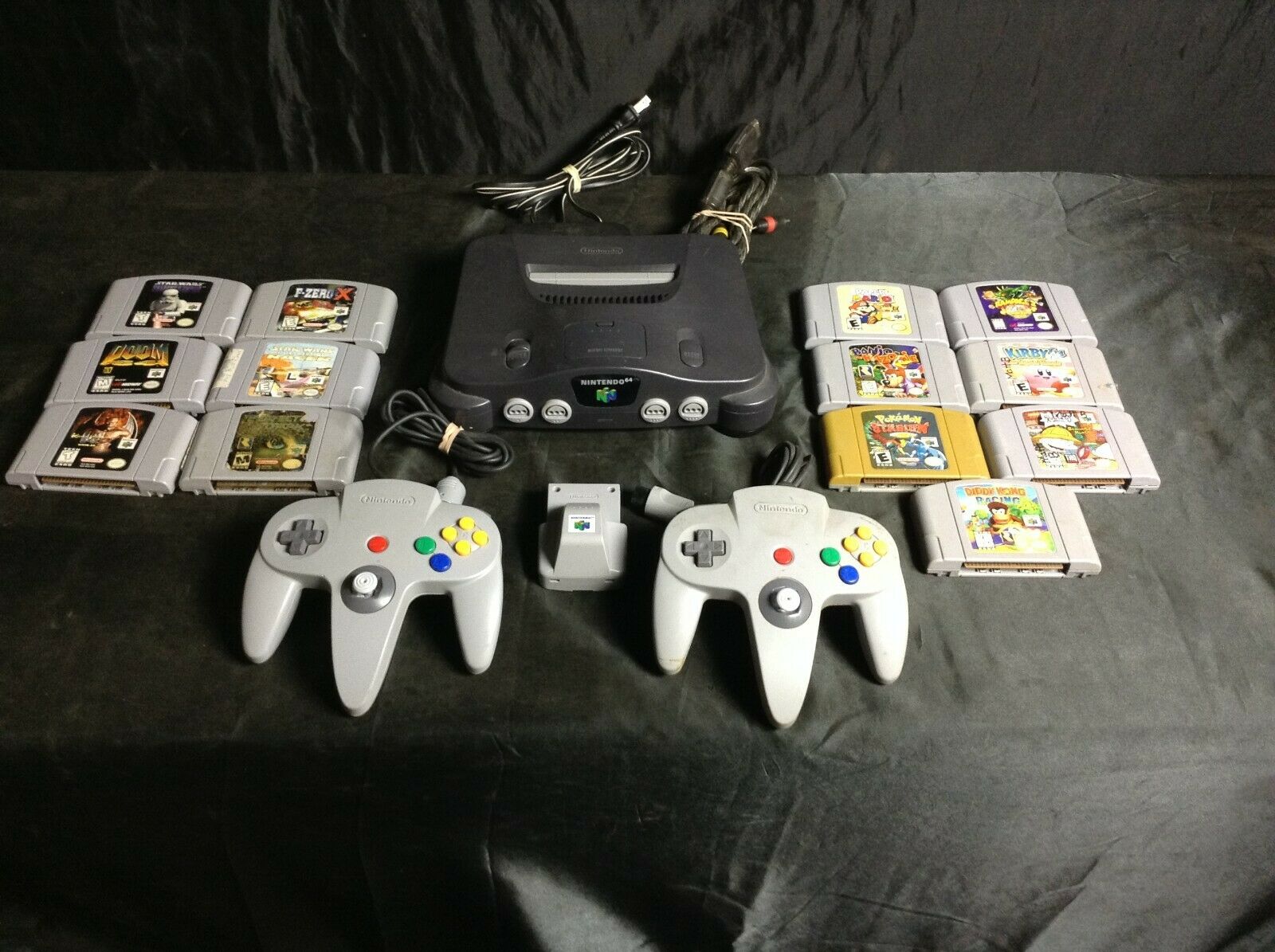 Nintendo 64 Bundle 2 Controllers Rumble