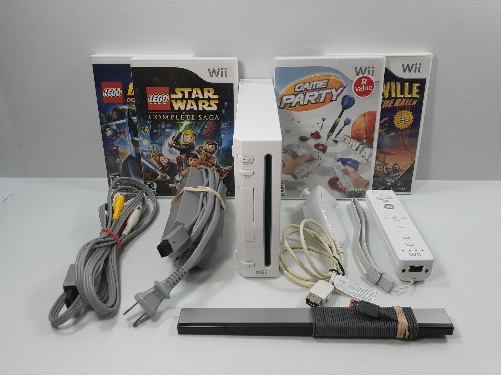 Nintendo Wii White Console RVL001 Bundle Gamecube Successfully matched