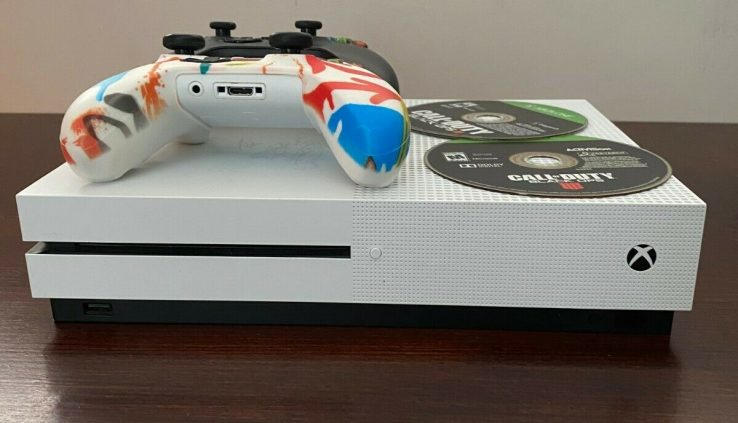 Microsoft Xbox One S White 500 GB Gaming Console, Controllers and Video games Included