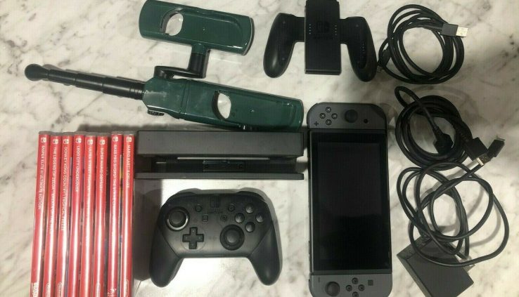 Nintendo Swap with 8 games Bundle, 2 controllers, cables and cradle. NO RESERV